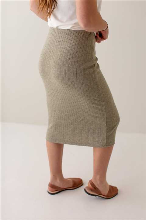 Ribbed Knit Midi Skirt in Soft Sage: Soft Sage
