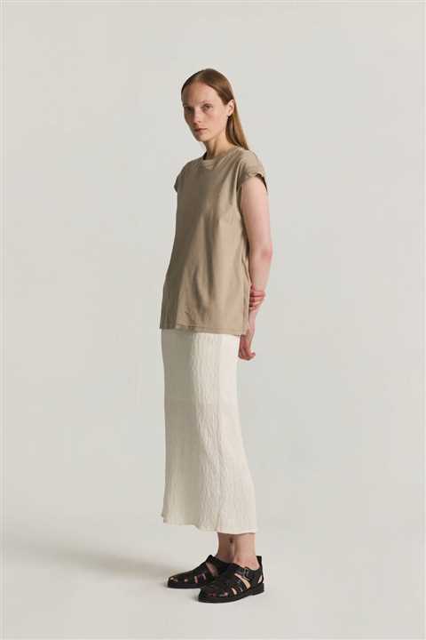 Textured Midi Skirt with Back Slit: BEIGE