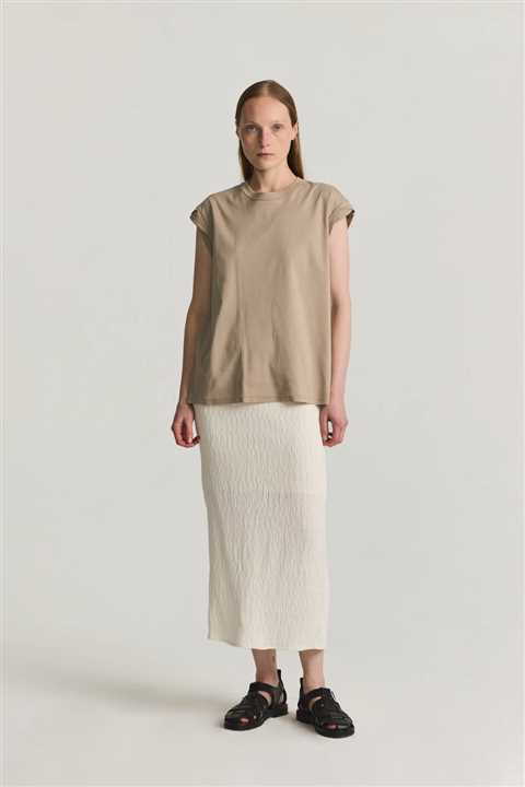 Textured Midi Skirt with Back Slit: BEIGE