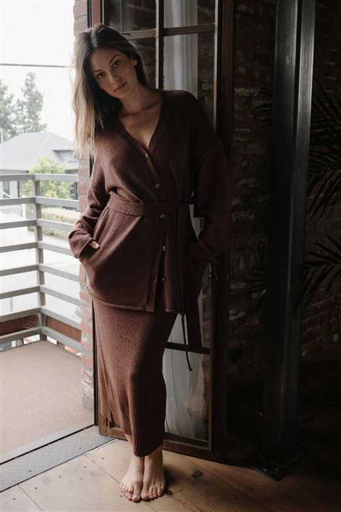 Textured Knit Three-Quarter Sleeve Pocket Sweater