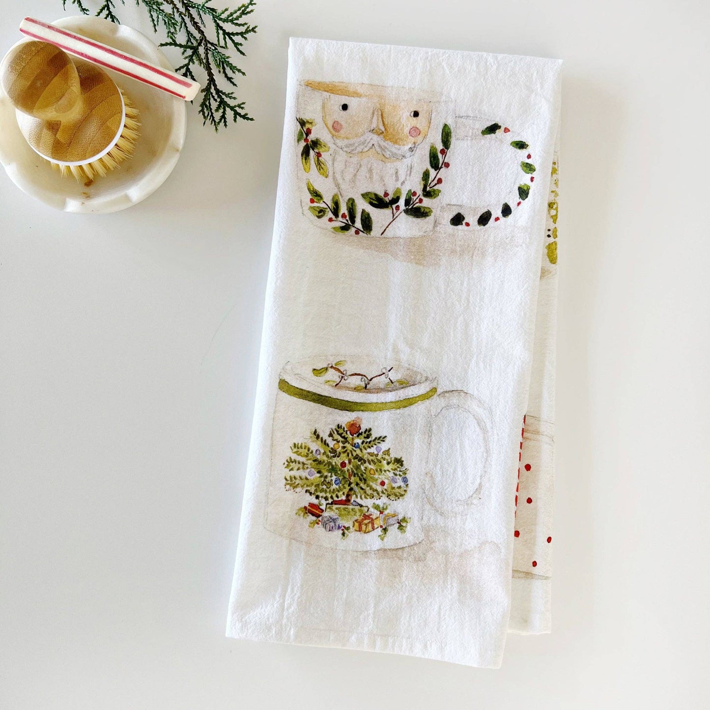 Christmas mugs tea towel - Market 12