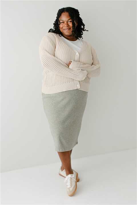 Ribbed Knit Midi Skirt in Soft Sage: Soft Sage - Market 12