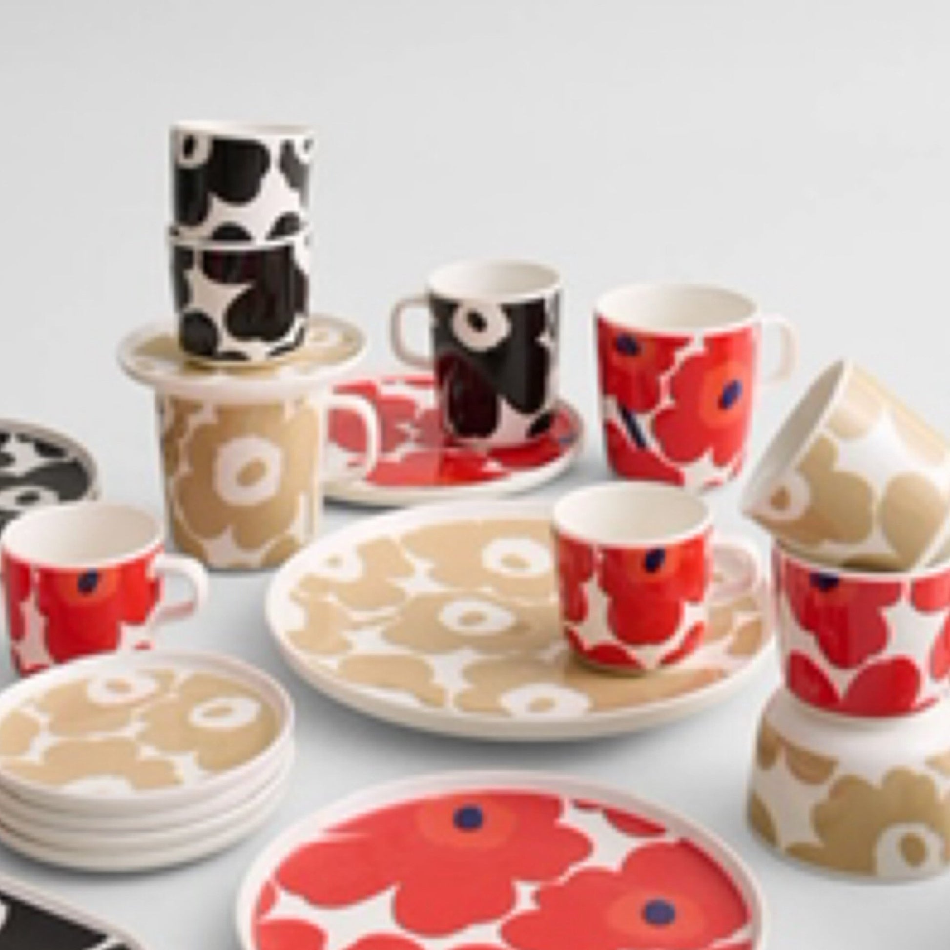 07 Marimekko Classic Mug - Market 12