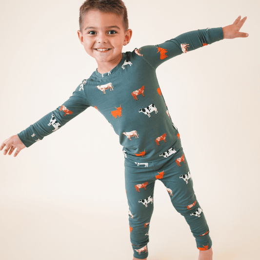 5t Bamboo 2 - Piece Toddler Pajama Set | Green Cow: 5t - Market 12