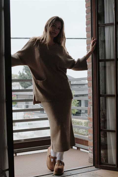 Textured Knit Three-Quarter Sleeve Pocket Sweater