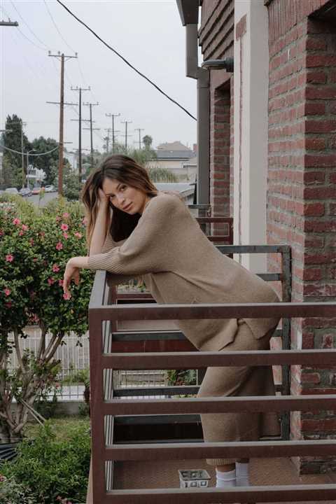 Textured Knit Drawstring Midi Sweater Skirt