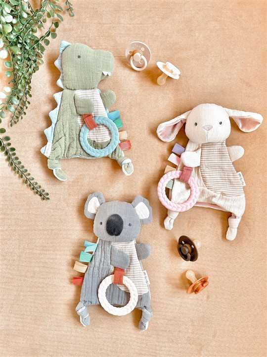 Bitzy Crinkle Sensory Toy with Teether: Bunny - Market 12