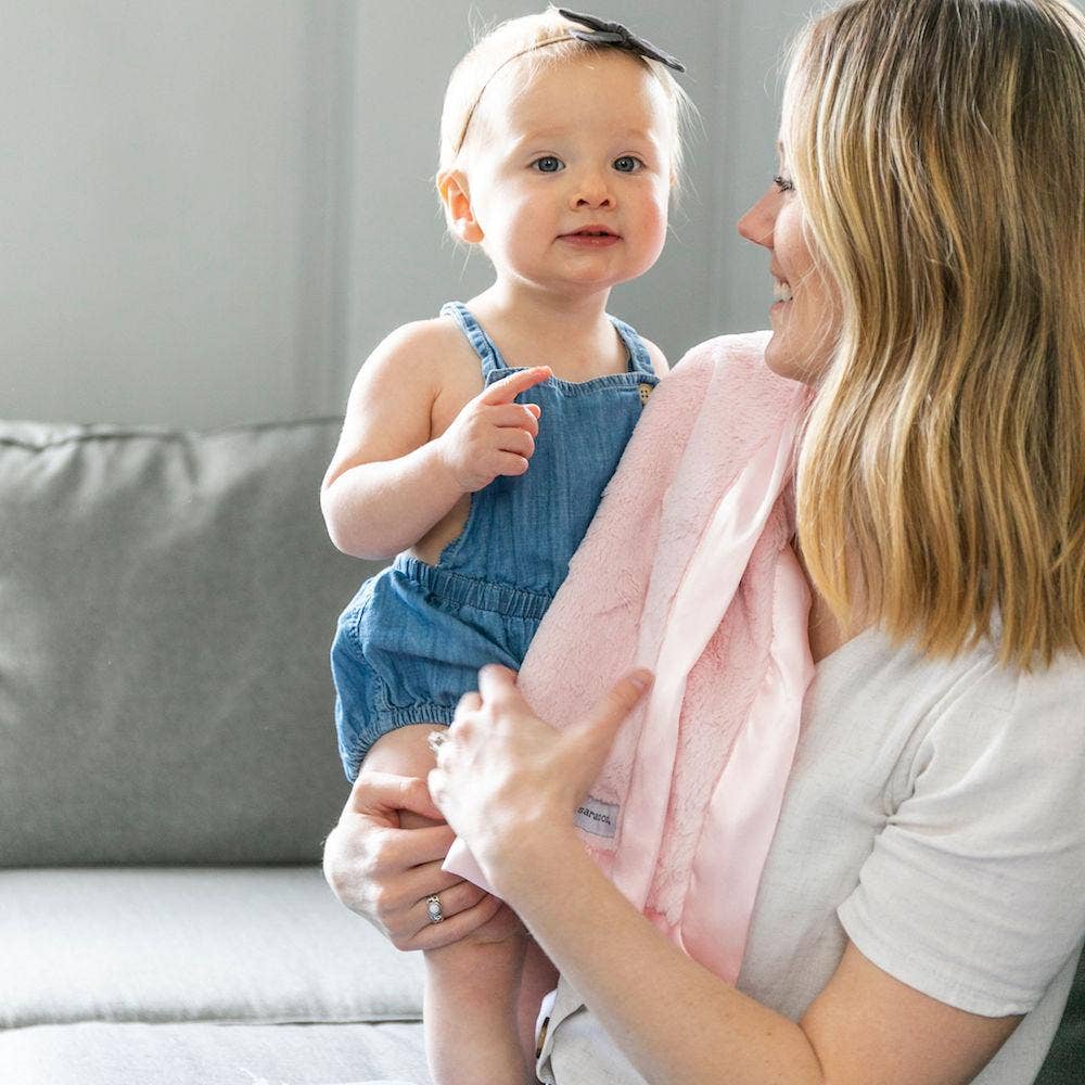 Daisy Floral Mini Blanket with Satin Trim - Market 12