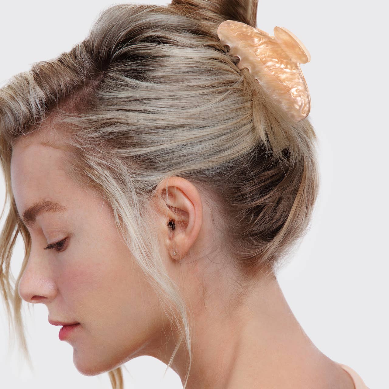 Eco - Friendly Marble Claw Clip - Blonde - Market 12