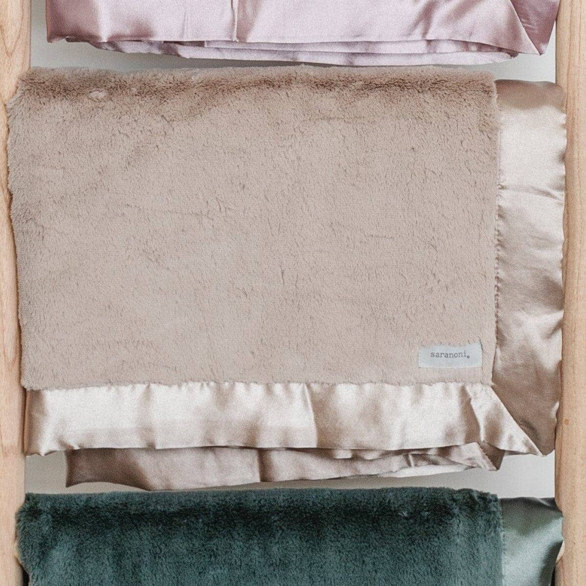 Evergreen SATIN BORDER MINI BLANKETS - Market 12