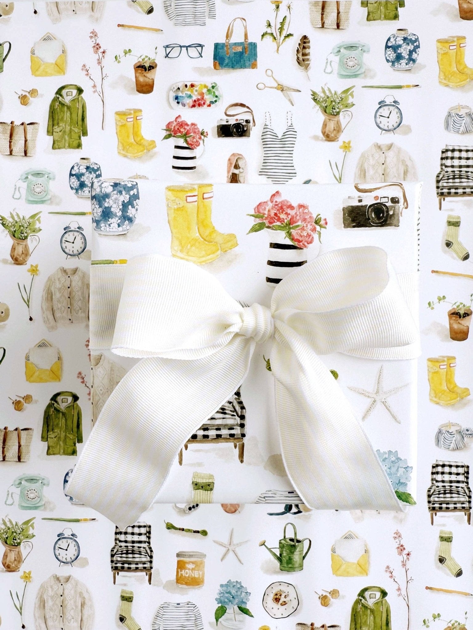 Everyday Things Gift Wrapping Paper - Market 12