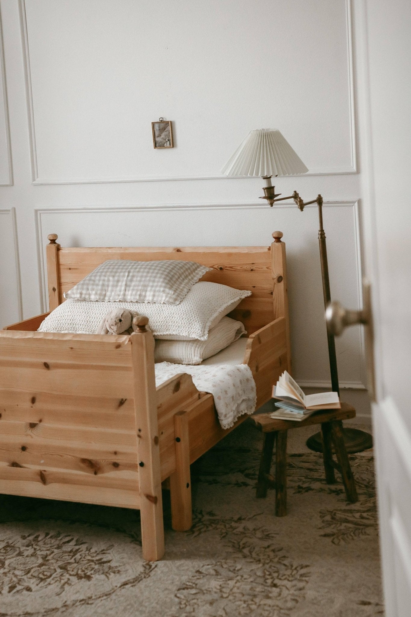 Evie Floral Big Kid Blanket - Market 12