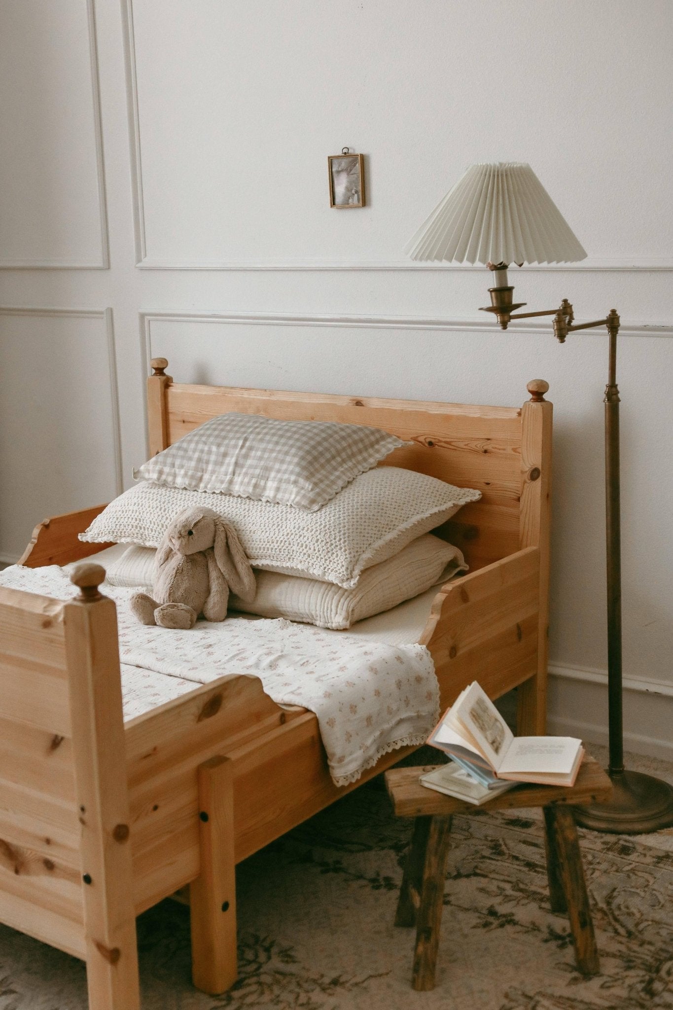 Evie Floral Big Kid Blanket - Market 12