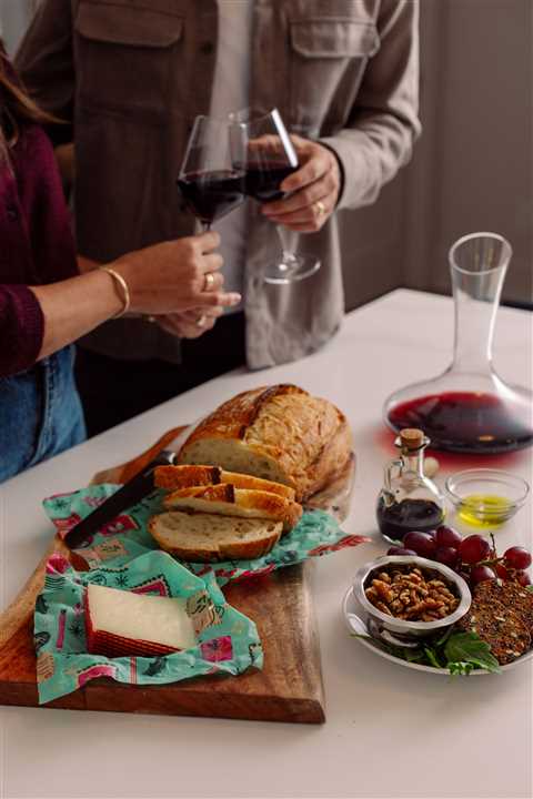 Festive Bread Wrap for the Holidays, Measuring 17" x 23" - Market 12