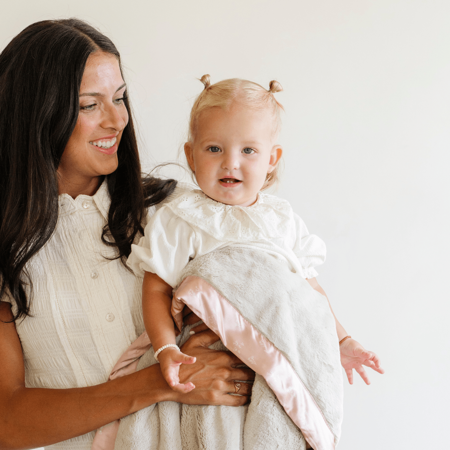 Flora SATIN BORDER MINI BLANKETS - Market 12