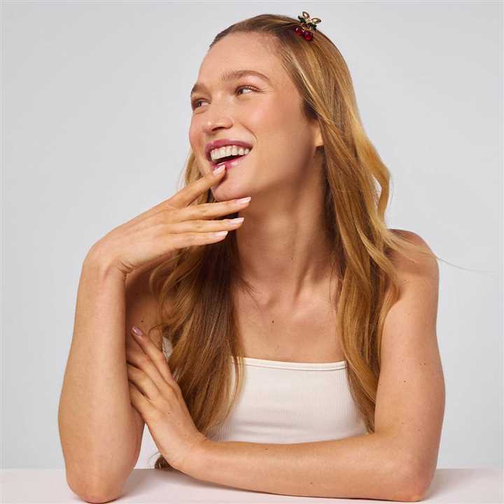 Kitsch Mini Rhinestone Claw Clips 2pc Set - Cherry - Market 12