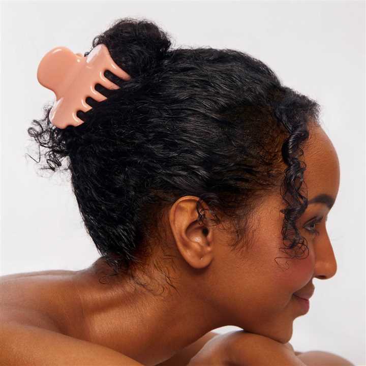 Kitsch Recycled Plastic Puffy Cloud Clip 1pc - Rosewood - Market 12