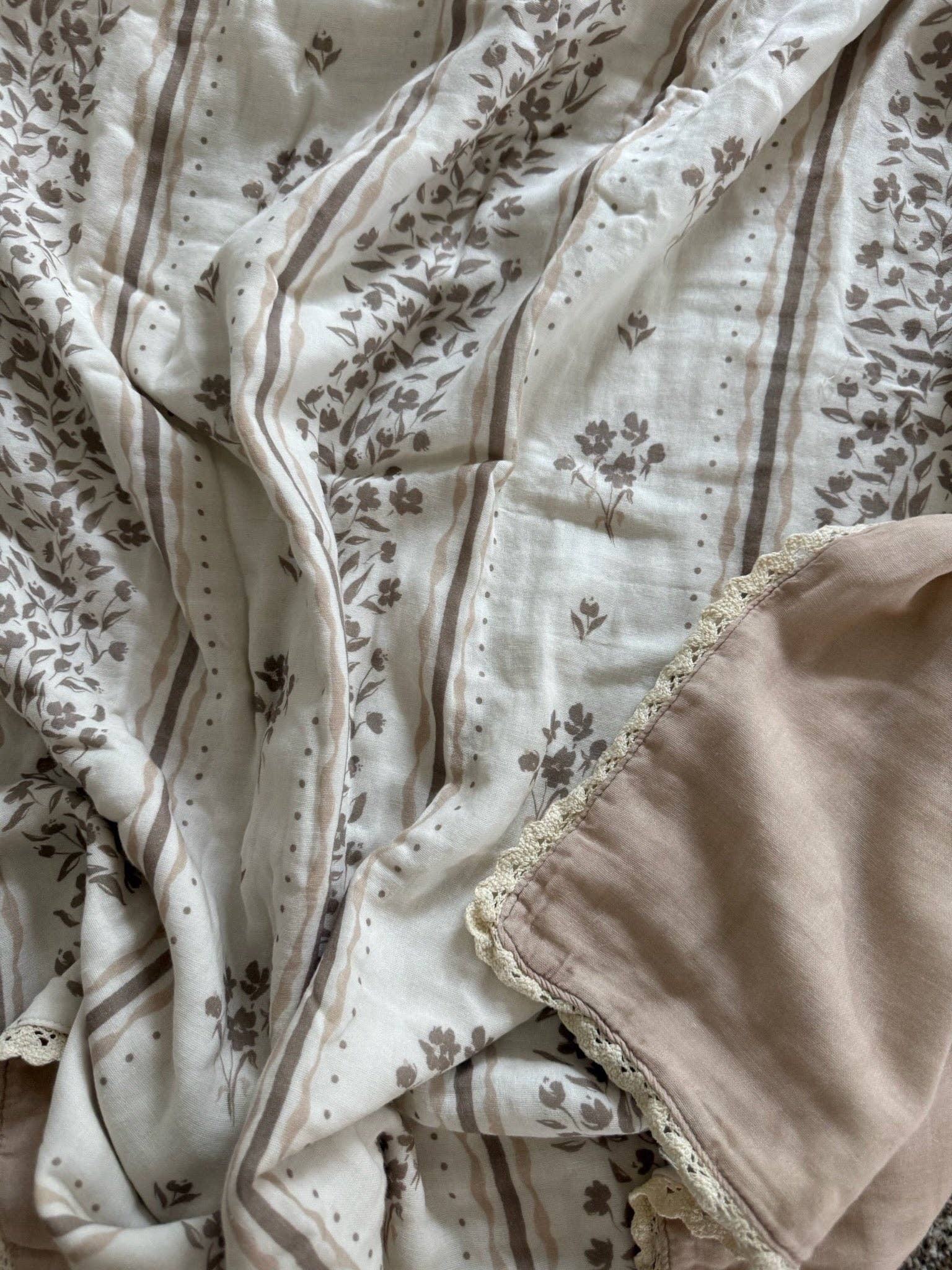 Lace Lettie Floral 6 Layer Gauze Blanket: 45x45 - Market 12