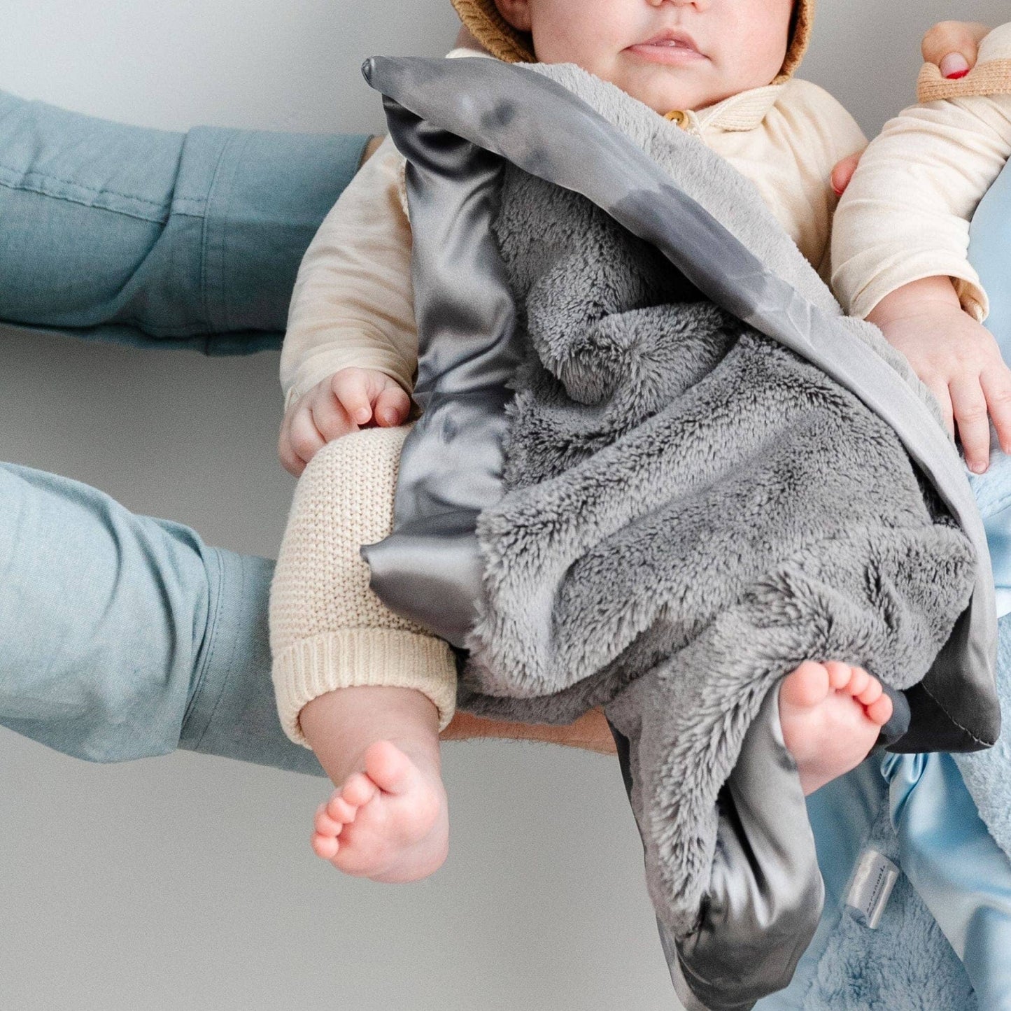 Light Pink SATIN BORDER MINI BLANKETS - Market 12