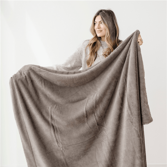 LUSH THROW BLANKETS: Walnut - Market 12
