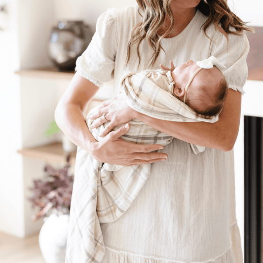 MINKY STRETCH RECEIVING BLANKETS: Plaid - Market 12