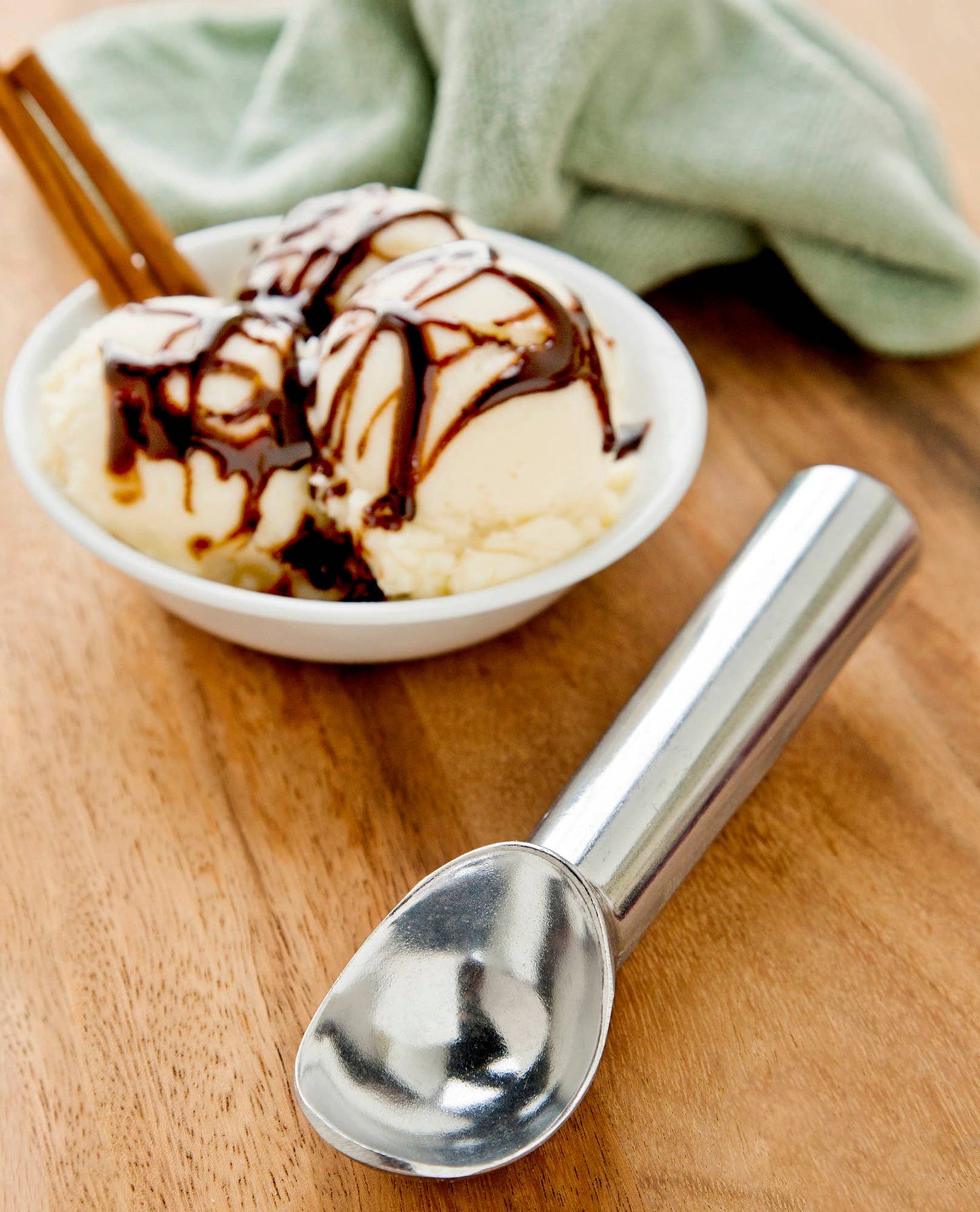 Anti-Stick Ice Cream Scoop, 1.5" x 1.75" x 7"