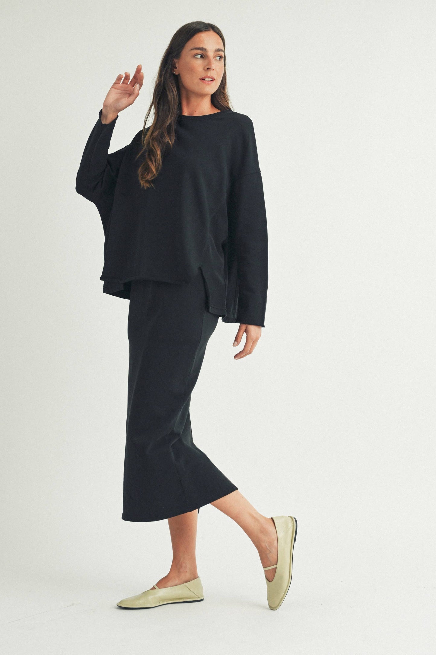 Contemporary Oversized Jersey Top in Black