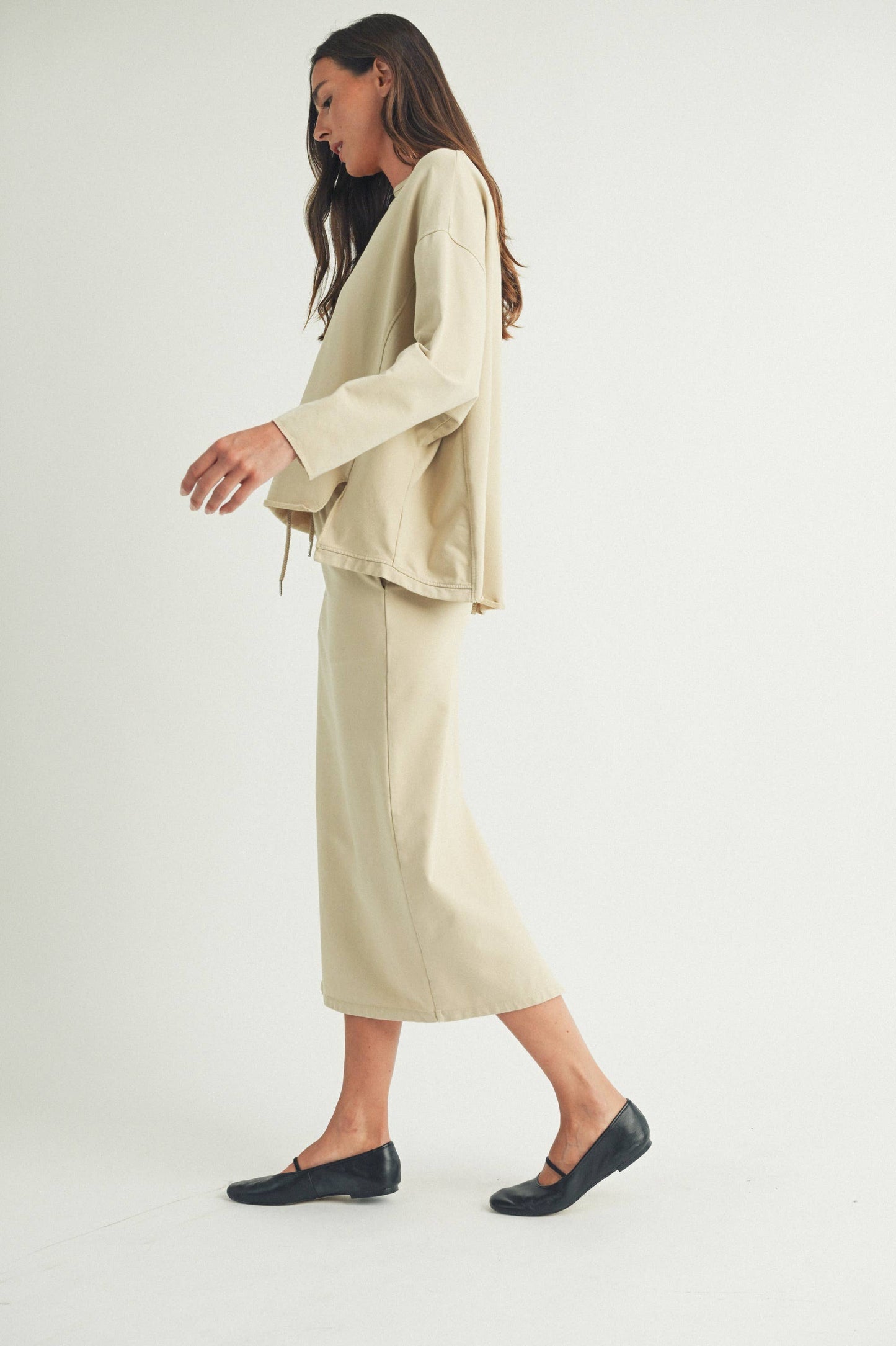 Contemporary Oversized Jersey Top in Black