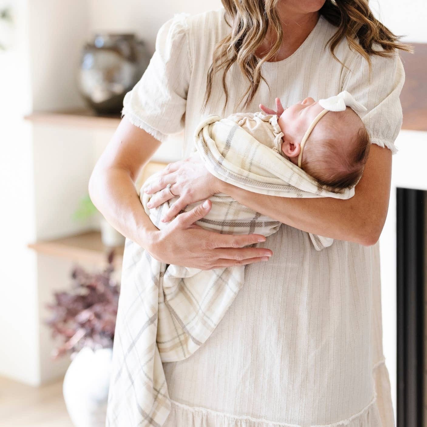 Saranoni Minky Stretch Receiving Blanket - Market 12