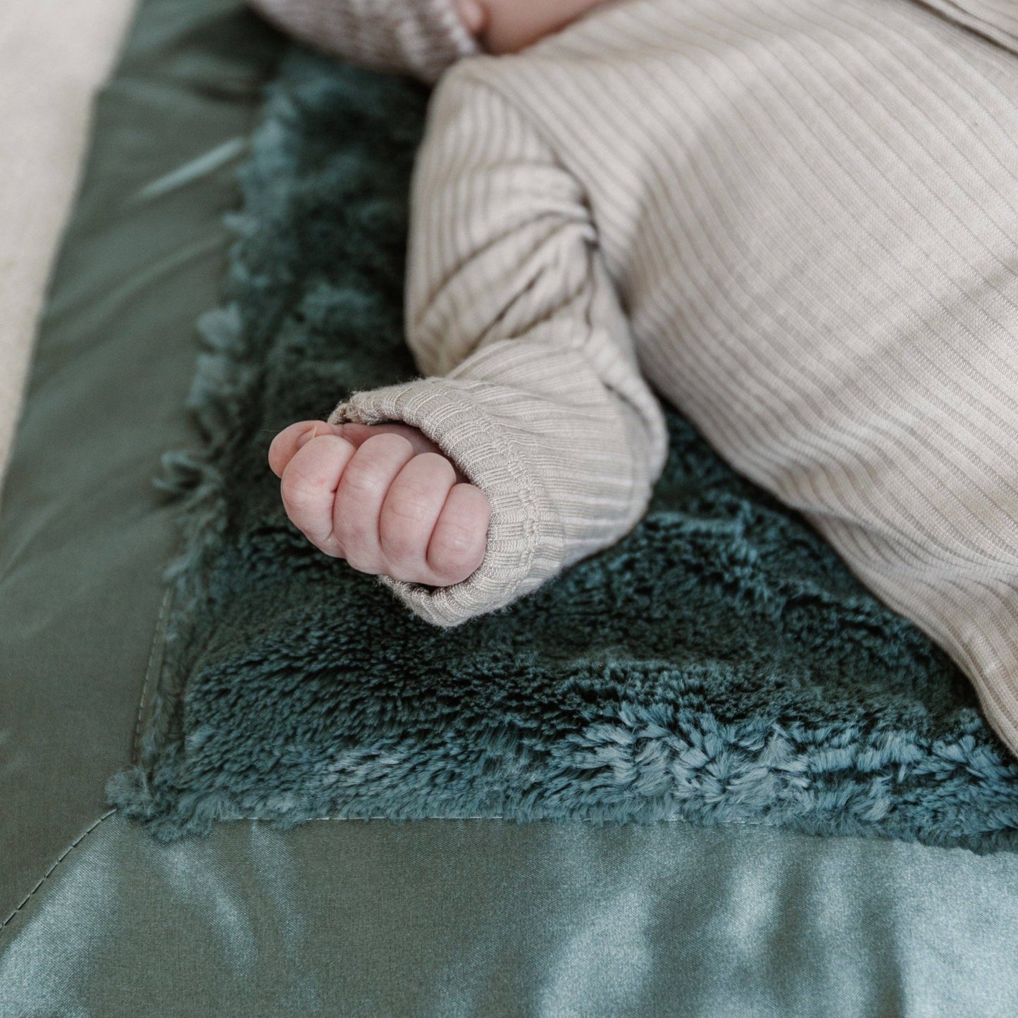 SATIN BORDER MINI BLANKETS: Ivory - Market 12