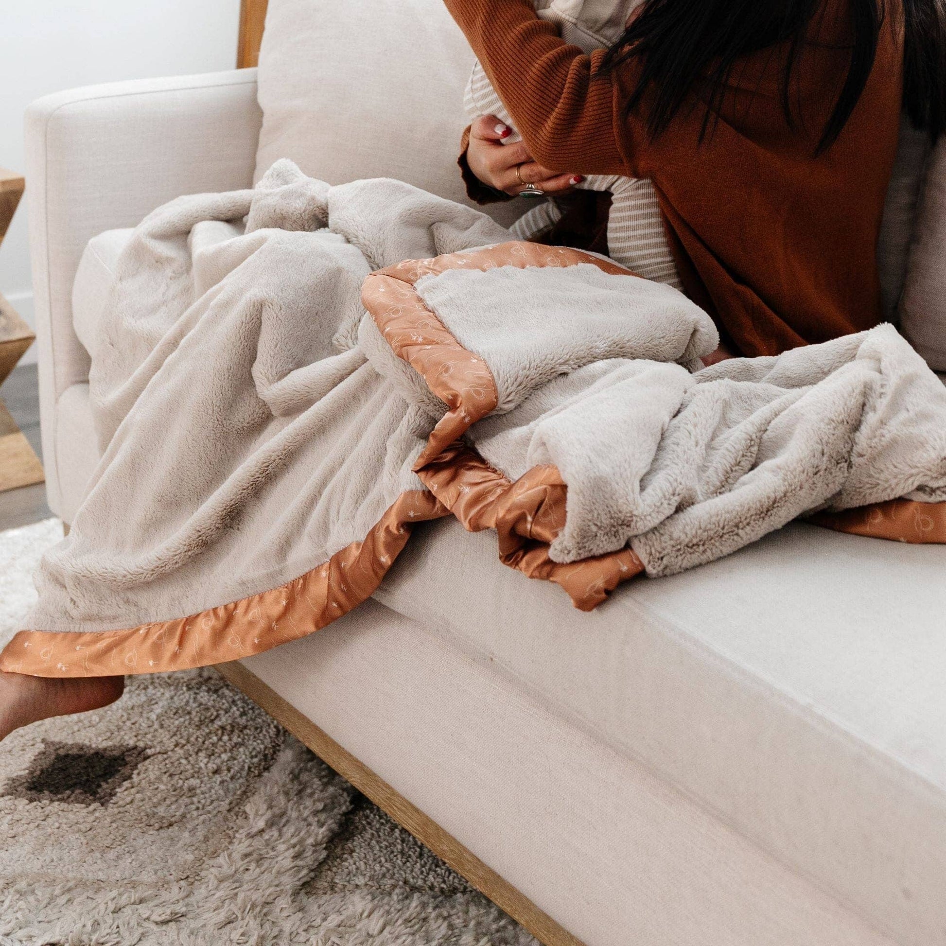 SATIN BORDER RECEIVING BLANKETS: Dainty Floral - Market 12