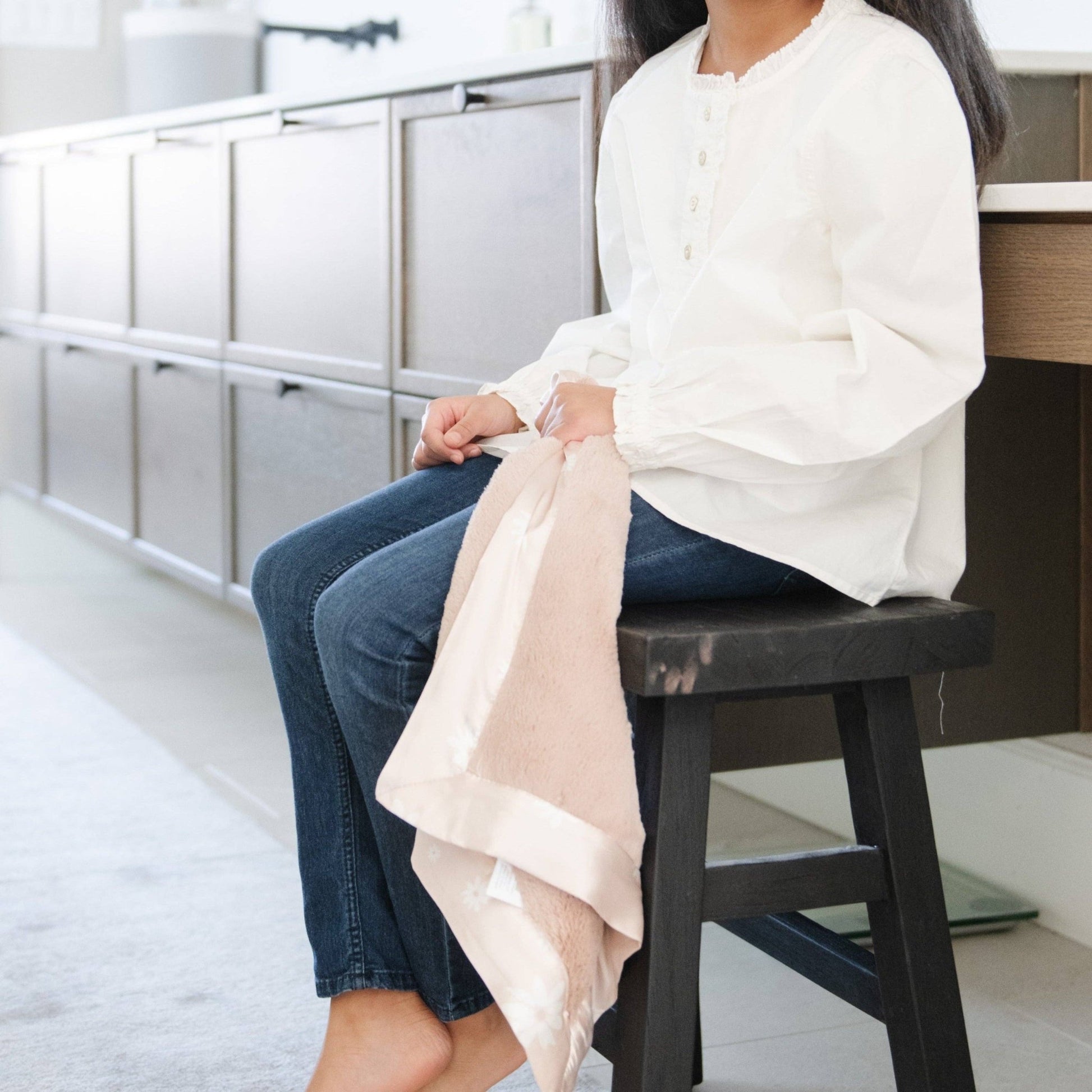 SATIN BORDER RECEIVING BLANKETS: Dainty Floral - Market 12