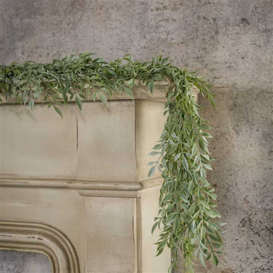 Soft Green Tea Leaf Garland - Market 12