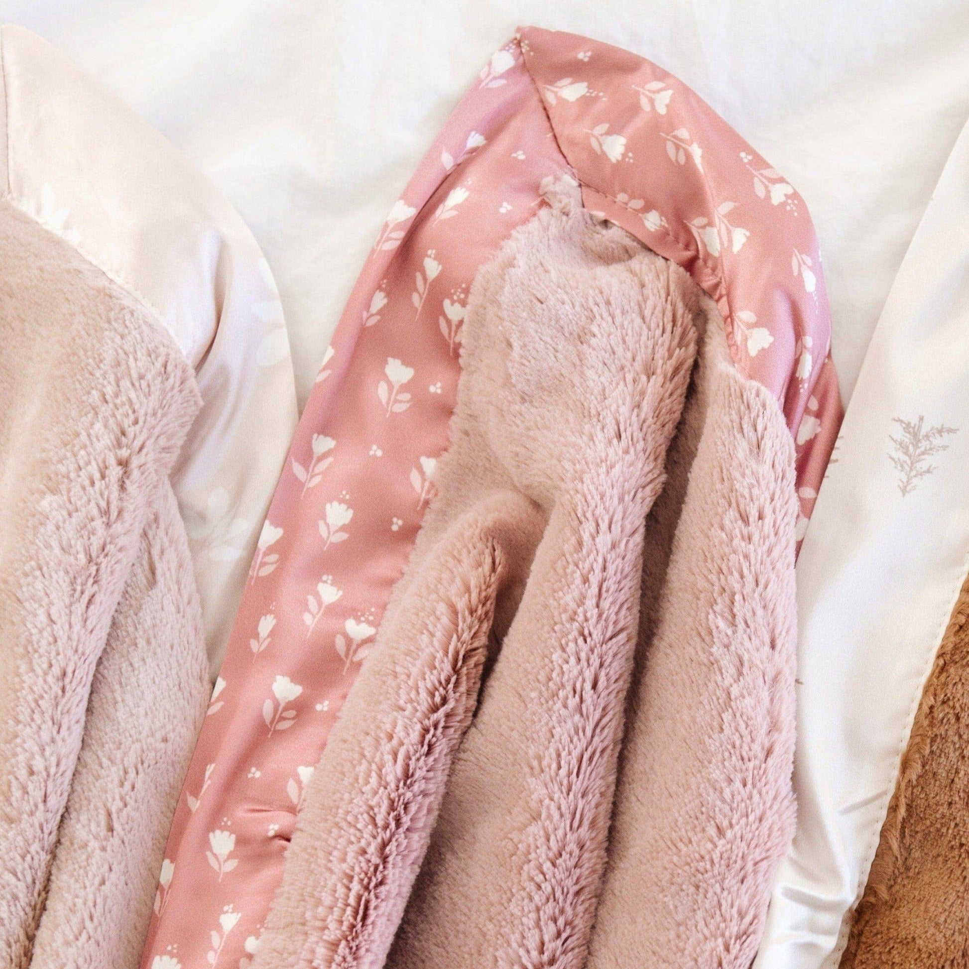 Sun and Sea SATIN BORDER MINI BLANKETS - Market 12