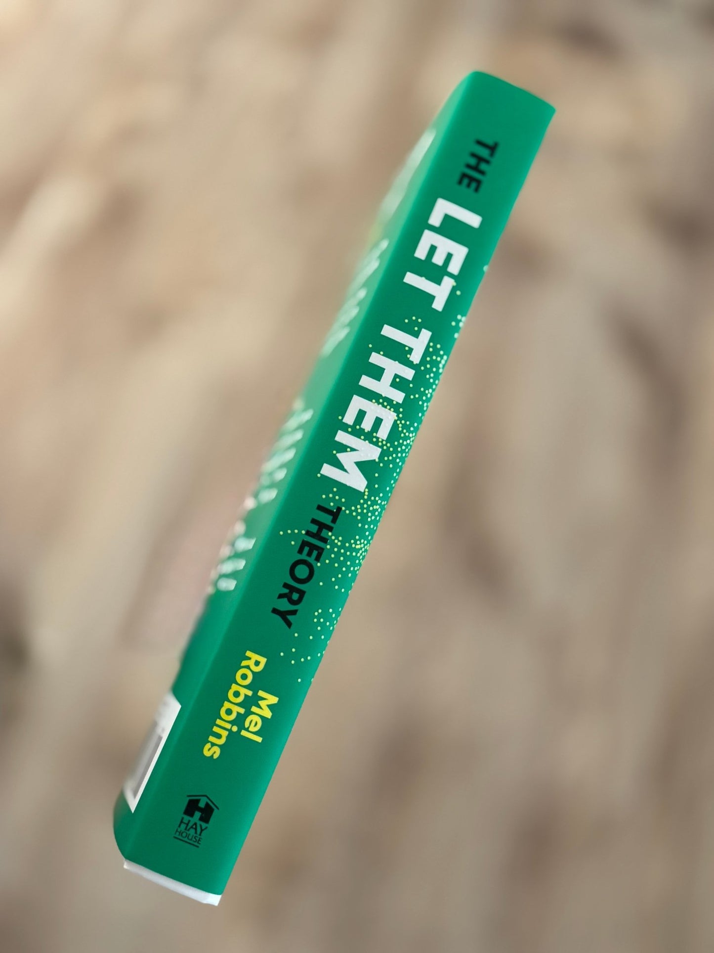 The Let Them Theory by:Mel Robbins - Market 12