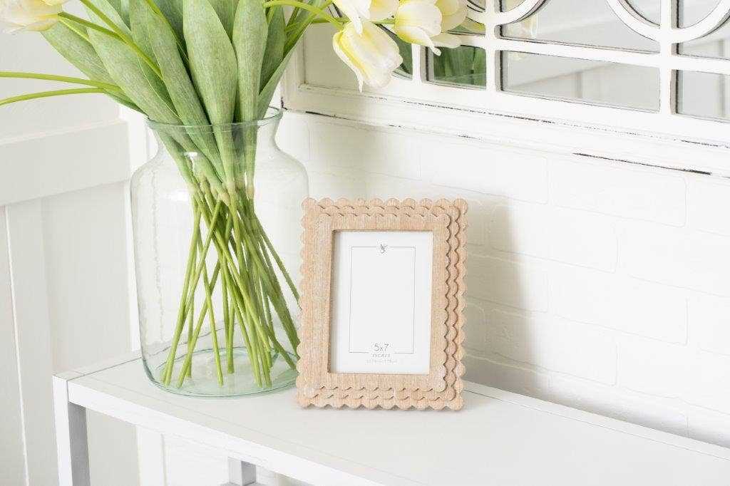 Wood Photo Frame Scallop Edge - Market 12